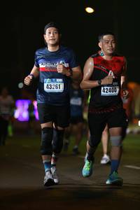 BIB: 43261, 42400
                            <button type="button" onclick="openModal(17557321)" class="btn btn-primary btn-sm float-right btn-popup" data-toggle="modal" data-target=".modal-high-quality">
                        <i class="fas fa-shopping-cart"></i> Add to Cart
                    </button>
                                            <button type="button" onclick="isThisMe(17557321, true)" class="btn btn-success btn-sm float-right btn-popup btn-isme hidden" data-toggle="tooltip" data-placement="bottom" title="นี่คือรูปของคุณใช่ไหม คลิกที่นี่เพื่อเอาเข้าอัลบั้ม">
                        <i class="fas fa-plus"></i> Add to album
                    </button>
                    <button type="button" onclick="isThisMe(17557321, false)" class="btn btn-warning btn-sm float-right btn-popup btn-isnotme hidden">
                        <i class="fas fa-ban"></i> Remove from album
                    </button>