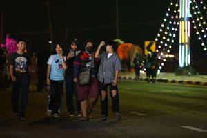 BIB: 
                            <button type="button" onclick="openModal(17568563)" class="btn btn-primary btn-sm float-right btn-popup" data-toggle="modal" data-target=".modal-high-quality">
                        <i class="fas fa-shopping-cart"></i> Add to Cart
                    </button>
                                            <button type="button" onclick="isThisMe(17568563, true)" class="btn btn-success btn-sm float-right btn-popup btn-isme hidden" data-toggle="tooltip" data-placement="bottom" title="นี่คือรูปของคุณใช่ไหม คลิกที่นี่เพื่อเอาเข้าอัลบั้ม">
                        <i class="fas fa-plus"></i> Add to album
                    </button>
                    <button type="button" onclick="isThisMe(17568563, false)" class="btn btn-warning btn-sm float-right btn-popup btn-isnotme hidden">
                        <i class="fas fa-ban"></i> Remove from album
                    </button>