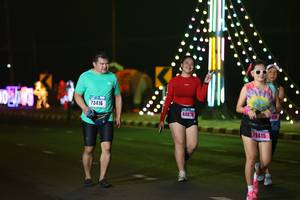 BIB: 73416, 44836, 4418, 78415
                            <button type="button" onclick="openModal(17570551)" class="btn btn-primary btn-sm float-right btn-popup" data-toggle="modal" data-target=".modal-high-quality">
                        <i class="fas fa-shopping-cart"></i> Add to Cart
                    </button>
                                            <button type="button" onclick="isThisMe(17570551, true)" class="btn btn-success btn-sm float-right btn-popup btn-isme hidden" data-toggle="tooltip" data-placement="bottom" title="นี่คือรูปของคุณใช่ไหม คลิกที่นี่เพื่อเอาเข้าอัลบั้ม">
                        <i class="fas fa-plus"></i> Add to album
                    </button>
                    <button type="button" onclick="isThisMe(17570551, false)" class="btn btn-warning btn-sm float-right btn-popup btn-isnotme hidden">
                        <i class="fas fa-ban"></i> Remove from album
                    </button>