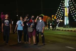 BIB: 
                            <button type="button" onclick="openModal(17568569)" class="btn btn-primary btn-sm float-right btn-popup" data-toggle="modal" data-target=".modal-high-quality">
                        <i class="fas fa-shopping-cart"></i> Add to Cart
                    </button>
                                            <button type="button" onclick="isThisMe(17568569, true)" class="btn btn-success btn-sm float-right btn-popup btn-isme hidden" data-toggle="tooltip" data-placement="bottom" title="นี่คือรูปของคุณใช่ไหม คลิกที่นี่เพื่อเอาเข้าอัลบั้ม">
                        <i class="fas fa-plus"></i> Add to album
                    </button>
                    <button type="button" onclick="isThisMe(17568569, false)" class="btn btn-warning btn-sm float-right btn-popup btn-isnotme hidden">
                        <i class="fas fa-ban"></i> Remove from album
                    </button>