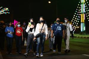 BIB: 
                            <button type="button" onclick="openModal(17568599)" class="btn btn-primary btn-sm float-right btn-popup" data-toggle="modal" data-target=".modal-high-quality">
                        <i class="fas fa-shopping-cart"></i> Add to Cart
                    </button>
                                            <button type="button" onclick="isThisMe(17568599, true)" class="btn btn-success btn-sm float-right btn-popup btn-isme hidden" data-toggle="tooltip" data-placement="bottom" title="นี่คือรูปของคุณใช่ไหม คลิกที่นี่เพื่อเอาเข้าอัลบั้ม">
                        <i class="fas fa-plus"></i> Add to album
                    </button>
                    <button type="button" onclick="isThisMe(17568599, false)" class="btn btn-warning btn-sm float-right btn-popup btn-isnotme hidden">
                        <i class="fas fa-ban"></i> Remove from album
                    </button>