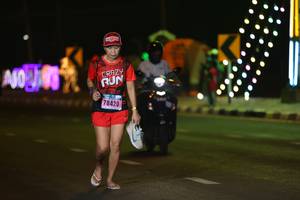 BIB: 78420
                            <button type="button" onclick="openModal(17570762)" class="btn btn-primary btn-sm float-right btn-popup" data-toggle="modal" data-target=".modal-high-quality">
                        <i class="fas fa-shopping-cart"></i> Add to Cart
                    </button>
                                            <button type="button" onclick="isThisMe(17570762, true)" class="btn btn-success btn-sm float-right btn-popup btn-isme hidden" data-toggle="tooltip" data-placement="bottom" title="นี่คือรูปของคุณใช่ไหม คลิกที่นี่เพื่อเอาเข้าอัลบั้ม">
                        <i class="fas fa-plus"></i> Add to album
                    </button>
                    <button type="button" onclick="isThisMe(17570762, false)" class="btn btn-warning btn-sm float-right btn-popup btn-isnotme hidden">
                        <i class="fas fa-ban"></i> Remove from album
                    </button>