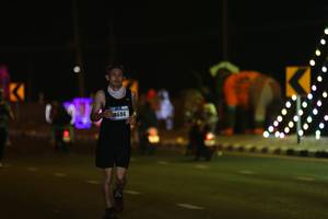 BIB: 8686
                            <button type="button" onclick="openModal(17569645)" class="btn btn-primary btn-sm float-right btn-popup" data-toggle="modal" data-target=".modal-high-quality">
                        <i class="fas fa-shopping-cart"></i> Add to Cart
                    </button>
                                            <button type="button" onclick="isThisMe(17569645, true)" class="btn btn-success btn-sm float-right btn-popup btn-isme hidden" data-toggle="tooltip" data-placement="bottom" title="นี่คือรูปของคุณใช่ไหม คลิกที่นี่เพื่อเอาเข้าอัลบั้ม">
                        <i class="fas fa-plus"></i> Add to album
                    </button>
                    <button type="button" onclick="isThisMe(17569645, false)" class="btn btn-warning btn-sm float-right btn-popup btn-isnotme hidden">
                        <i class="fas fa-ban"></i> Remove from album
                    </button>