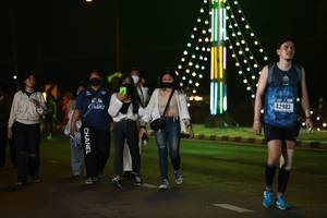 BIB: 42983
                            <button type="button" onclick="openModal(17568596)" class="btn btn-primary btn-sm float-right btn-popup" data-toggle="modal" data-target=".modal-high-quality">
                        <i class="fas fa-shopping-cart"></i> Add to Cart
                    </button>
                                            <button type="button" onclick="isThisMe(17568596, true)" class="btn btn-success btn-sm float-right btn-popup btn-isme hidden" data-toggle="tooltip" data-placement="bottom" title="นี่คือรูปของคุณใช่ไหม คลิกที่นี่เพื่อเอาเข้าอัลบั้ม">
                        <i class="fas fa-plus"></i> Add to album
                    </button>
                    <button type="button" onclick="isThisMe(17568596, false)" class="btn btn-warning btn-sm float-right btn-popup btn-isnotme hidden">
                        <i class="fas fa-ban"></i> Remove from album
                    </button>