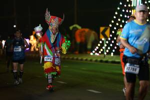 BIB: 40547, 42818, 12788
                            <button type="button" onclick="openModal(17569853)" class="btn btn-primary btn-sm float-right btn-popup" data-toggle="modal" data-target=".modal-high-quality">
                        <i class="fas fa-shopping-cart"></i> Add to Cart
                    </button>
                                            <button type="button" onclick="isThisMe(17569853, true)" class="btn btn-success btn-sm float-right btn-popup btn-isme hidden" data-toggle="tooltip" data-placement="bottom" title="นี่คือรูปของคุณใช่ไหม คลิกที่นี่เพื่อเอาเข้าอัลบั้ม">
                        <i class="fas fa-plus"></i> Add to album
                    </button>
                    <button type="button" onclick="isThisMe(17569853, false)" class="btn btn-warning btn-sm float-right btn-popup btn-isnotme hidden">
                        <i class="fas fa-ban"></i> Remove from album
                    </button>