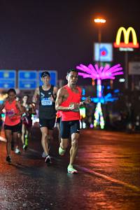 BIB: 42220
                            <button type="button" onclick="openModal(17499561)" class="btn btn-primary btn-sm float-right btn-popup" data-toggle="modal" data-target=".modal-high-quality">
                        <i class="fas fa-shopping-cart"></i> Add to Cart
                    </button>
                                            <button type="button" onclick="isThisMe(17499561, true)" class="btn btn-success btn-sm float-right btn-popup btn-isme hidden" data-toggle="tooltip" data-placement="bottom" title="นี่คือรูปของคุณใช่ไหม คลิกที่นี่เพื่อเอาเข้าอัลบั้ม">
                        <i class="fas fa-plus"></i> Add to album
                    </button>
                    <button type="button" onclick="isThisMe(17499561, false)" class="btn btn-warning btn-sm float-right btn-popup btn-isnotme hidden">
                        <i class="fas fa-ban"></i> Remove from album
                    </button>