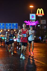 BIB: 4094, 4054
                            <button type="button" onclick="openModal(17428918)" class="btn btn-primary btn-sm float-right btn-popup" data-toggle="modal" data-target=".modal-high-quality">
                        <i class="fas fa-shopping-cart"></i> Add to Cart
                    </button>
                                            <button type="button" onclick="isThisMe(17428918, true)" class="btn btn-success btn-sm float-right btn-popup btn-isme hidden" data-toggle="tooltip" data-placement="bottom" title="นี่คือรูปของคุณใช่ไหม คลิกที่นี่เพื่อเอาเข้าอัลบั้ม">
                        <i class="fas fa-plus"></i> Add to album
                    </button>
                    <button type="button" onclick="isThisMe(17428918, false)" class="btn btn-warning btn-sm float-right btn-popup btn-isnotme hidden">
                        <i class="fas fa-ban"></i> Remove from album
                    </button>