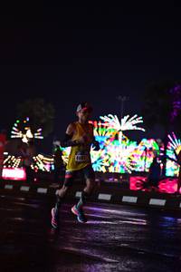 BIB: 4085
                            <button type="button" onclick="openModal(17420219)" class="btn btn-primary btn-sm float-right btn-popup" data-toggle="modal" data-target=".modal-high-quality">
                        <i class="fas fa-shopping-cart"></i> Add to Cart
                    </button>
                                            <button type="button" onclick="isThisMe(17420219, true)" class="btn btn-success btn-sm float-right btn-popup btn-isme hidden" data-toggle="tooltip" data-placement="bottom" title="นี่คือรูปของคุณใช่ไหม คลิกที่นี่เพื่อเอาเข้าอัลบั้ม">
                        <i class="fas fa-plus"></i> Add to album
                    </button>
                    <button type="button" onclick="isThisMe(17420219, false)" class="btn btn-warning btn-sm float-right btn-popup btn-isnotme hidden">
                        <i class="fas fa-ban"></i> Remove from album
                    </button>