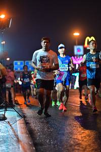 BIB: 43222, 40829
                            <button type="button" onclick="openModal(17632753)" class="btn btn-primary btn-sm float-right btn-popup" data-toggle="modal" data-target=".modal-high-quality">
                        <i class="fas fa-shopping-cart"></i> Add to Cart
                    </button>
                                            <button type="button" onclick="isThisMe(17632753, true)" class="btn btn-success btn-sm float-right btn-popup btn-isme hidden" data-toggle="tooltip" data-placement="bottom" title="นี่คือรูปของคุณใช่ไหม คลิกที่นี่เพื่อเอาเข้าอัลบั้ม">
                        <i class="fas fa-plus"></i> Add to album
                    </button>
                    <button type="button" onclick="isThisMe(17632753, false)" class="btn btn-warning btn-sm float-right btn-popup btn-isnotme hidden">
                        <i class="fas fa-ban"></i> Remove from album
                    </button>