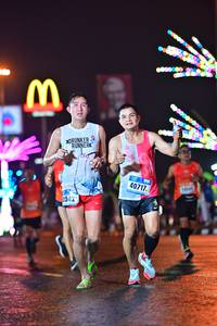 BIB: 40717, 1542, 
                            <button type="button" onclick="openModal(17659636)" class="btn btn-primary btn-sm float-right btn-popup" data-toggle="modal" data-target=".modal-high-quality">
                        <i class="fas fa-shopping-cart"></i> Add to Cart
                    </button>
                                            <button type="button" onclick="isThisMe(17659636, true)" class="btn btn-success btn-sm float-right btn-popup btn-isme hidden" data-toggle="tooltip" data-placement="bottom" title="นี่คือรูปของคุณใช่ไหม คลิกที่นี่เพื่อเอาเข้าอัลบั้ม">
                        <i class="fas fa-plus"></i> Add to album
                    </button>
                    <button type="button" onclick="isThisMe(17659636, false)" class="btn btn-warning btn-sm float-right btn-popup btn-isnotme hidden">
                        <i class="fas fa-ban"></i> Remove from album
                    </button>