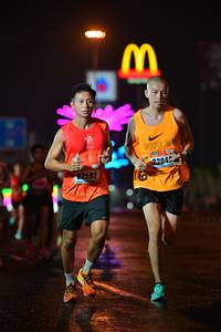 BIB: 2204, 22592
                            <button type="button" onclick="openModal(17556082)" class="btn btn-primary btn-sm float-right btn-popup" data-toggle="modal" data-target=".modal-high-quality">
                        <i class="fas fa-shopping-cart"></i> Add to Cart
                    </button>
                                            <button type="button" onclick="isThisMe(17556082, true)" class="btn btn-success btn-sm float-right btn-popup btn-isme hidden" data-toggle="tooltip" data-placement="bottom" title="นี่คือรูปของคุณใช่ไหม คลิกที่นี่เพื่อเอาเข้าอัลบั้ม">
                        <i class="fas fa-plus"></i> Add to album
                    </button>
                    <button type="button" onclick="isThisMe(17556082, false)" class="btn btn-warning btn-sm float-right btn-popup btn-isnotme hidden">
                        <i class="fas fa-ban"></i> Remove from album
                    </button>