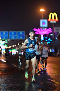 BIB: 40154
                            <button type="button" onclick="openModal(17429301)" class="btn btn-primary btn-sm float-right btn-popup" data-toggle="modal" data-target=".modal-high-quality">
                        <i class="fas fa-shopping-cart"></i> Add to Cart
                    </button>
                                            <button type="button" onclick="isThisMe(17429301, true)" class="btn btn-success btn-sm float-right btn-popup btn-isme hidden" data-toggle="tooltip" data-placement="bottom" title="นี่คือรูปของคุณใช่ไหม คลิกที่นี่เพื่อเอาเข้าอัลบั้ม">
                        <i class="fas fa-plus"></i> Add to album
                    </button>
                    <button type="button" onclick="isThisMe(17429301, false)" class="btn btn-warning btn-sm float-right btn-popup btn-isnotme hidden">
                        <i class="fas fa-ban"></i> Remove from album
                    </button>