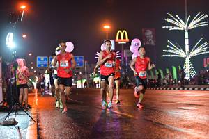 BIB: 130
                            <button type="button" onclick="openModal(17515196)" class="btn btn-primary btn-sm float-right btn-popup" data-toggle="modal" data-target=".modal-high-quality">
                        <i class="fas fa-shopping-cart"></i> Add to Cart
                    </button>
                                            <button type="button" onclick="isThisMe(17515196, true)" class="btn btn-success btn-sm float-right btn-popup btn-isme hidden" data-toggle="tooltip" data-placement="bottom" title="นี่คือรูปของคุณใช่ไหม คลิกที่นี่เพื่อเอาเข้าอัลบั้ม">
                        <i class="fas fa-plus"></i> Add to album
                    </button>
                    <button type="button" onclick="isThisMe(17515196, false)" class="btn btn-warning btn-sm float-right btn-popup btn-isnotme hidden">
                        <i class="fas fa-ban"></i> Remove from album
                    </button>