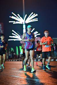 BIB: 3442, 21975
                            <button type="button" onclick="openModal(16365426)" class="btn btn-primary btn-sm float-right btn-popup" data-toggle="modal" data-target=".modal-high-quality">
                        <i class="fas fa-shopping-cart"></i> Add to Cart
                    </button>
                                            <button type="button" onclick="isThisMe(16365426, true)" class="btn btn-success btn-sm float-right btn-popup btn-isme hidden" data-toggle="tooltip" data-placement="bottom" title="นี่คือรูปของคุณใช่ไหม คลิกที่นี่เพื่อเอาเข้าอัลบั้ม">
                        <i class="fas fa-plus"></i> Add to album
                    </button>
                    <button type="button" onclick="isThisMe(16365426, false)" class="btn btn-warning btn-sm float-right btn-popup btn-isnotme hidden">
                        <i class="fas fa-ban"></i> Remove from album
                    </button>