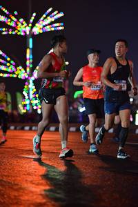 BIB: 4084, 22343
                            <button type="button" onclick="openModal(17704334)" class="btn btn-primary btn-sm float-right btn-popup" data-toggle="modal" data-target=".modal-high-quality">
                        <i class="fas fa-shopping-cart"></i> Add to Cart
                    </button>
                                            <button type="button" onclick="isThisMe(17704334, true)" class="btn btn-success btn-sm float-right btn-popup btn-isme hidden" data-toggle="tooltip" data-placement="bottom" title="นี่คือรูปของคุณใช่ไหม คลิกที่นี่เพื่อเอาเข้าอัลบั้ม">
                        <i class="fas fa-plus"></i> Add to album
                    </button>
                    <button type="button" onclick="isThisMe(17704334, false)" class="btn btn-warning btn-sm float-right btn-popup btn-isnotme hidden">
                        <i class="fas fa-ban"></i> Remove from album
                    </button>