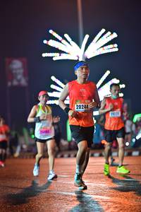 BIB: 20244, 24229, 2648
                            <button type="button" onclick="openModal(17711024)" class="btn btn-primary btn-sm float-right btn-popup" data-toggle="modal" data-target=".modal-high-quality">
                        <i class="fas fa-shopping-cart"></i> Add to Cart
                    </button>
                                            <button type="button" onclick="isThisMe(17711024, true)" class="btn btn-success btn-sm float-right btn-popup btn-isme hidden" data-toggle="tooltip" data-placement="bottom" title="นี่คือรูปของคุณใช่ไหม คลิกที่นี่เพื่อเอาเข้าอัลบั้ม">
                        <i class="fas fa-plus"></i> Add to album
                    </button>
                    <button type="button" onclick="isThisMe(17711024, false)" class="btn btn-warning btn-sm float-right btn-popup btn-isnotme hidden">
                        <i class="fas fa-ban"></i> Remove from album
                    </button>
