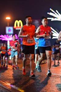 BIB: 517, 21185
                            <button type="button" onclick="openModal(17712563)" class="btn btn-primary btn-sm float-right btn-popup" data-toggle="modal" data-target=".modal-high-quality">
                        <i class="fas fa-shopping-cart"></i> Add to Cart
                    </button>
                                            <button type="button" onclick="isThisMe(17712563, true)" class="btn btn-success btn-sm float-right btn-popup btn-isme hidden" data-toggle="tooltip" data-placement="bottom" title="นี่คือรูปของคุณใช่ไหม คลิกที่นี่เพื่อเอาเข้าอัลบั้ม">
                        <i class="fas fa-plus"></i> Add to album
                    </button>
                    <button type="button" onclick="isThisMe(17712563, false)" class="btn btn-warning btn-sm float-right btn-popup btn-isnotme hidden">
                        <i class="fas fa-ban"></i> Remove from album
                    </button>