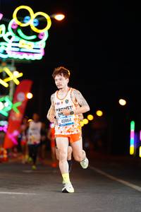 BIB: 1248, 40864
                            <button type="button" onclick="openModal(19716520)" class="btn btn-primary btn-sm float-right btn-popup" data-toggle="modal" data-target=".modal-high-quality">
                        <i class="fas fa-shopping-cart"></i> Add to Cart
                    </button>
                                            <button type="button" onclick="isThisMe(19716520, true)" class="btn btn-success btn-sm float-right btn-popup btn-isme hidden" data-toggle="tooltip" data-placement="bottom" title="นี่คือรูปของคุณใช่ไหม คลิกที่นี่เพื่อเอาเข้าอัลบั้ม">
                        <i class="fas fa-plus"></i> Add to album
                    </button>
                    <button type="button" onclick="isThisMe(19716520, false)" class="btn btn-warning btn-sm float-right btn-popup btn-isnotme hidden">
                        <i class="fas fa-ban"></i> Remove from album
                    </button>