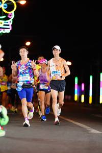 BIB: 40198, 4021, 42420
                            <button type="button" onclick="openModal(19729363)" class="btn btn-primary btn-sm float-right btn-popup" data-toggle="modal" data-target=".modal-high-quality">
                        <i class="fas fa-shopping-cart"></i> Add to Cart
                    </button>
                                            <button type="button" onclick="isThisMe(19729363, true)" class="btn btn-success btn-sm float-right btn-popup btn-isme hidden" data-toggle="tooltip" data-placement="bottom" title="นี่คือรูปของคุณใช่ไหม คลิกที่นี่เพื่อเอาเข้าอัลบั้ม">
                        <i class="fas fa-plus"></i> Add to album
                    </button>
                    <button type="button" onclick="isThisMe(19729363, false)" class="btn btn-warning btn-sm float-right btn-popup btn-isnotme hidden">
                        <i class="fas fa-ban"></i> Remove from album
                    </button>