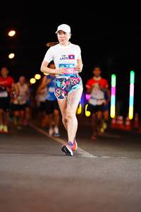 BIB: 392
                            <button type="button" onclick="openModal(19790773)" class="btn btn-primary btn-sm float-right btn-popup" data-toggle="modal" data-target=".modal-high-quality">
                        <i class="fas fa-shopping-cart"></i> Add to Cart
                    </button>
                                            <button type="button" onclick="isThisMe(19790773, true)" class="btn btn-success btn-sm float-right btn-popup btn-isme hidden" data-toggle="tooltip" data-placement="bottom" title="นี่คือรูปของคุณใช่ไหม คลิกที่นี่เพื่อเอาเข้าอัลบั้ม">
                        <i class="fas fa-plus"></i> Add to album
                    </button>
                    <button type="button" onclick="isThisMe(19790773, false)" class="btn btn-warning btn-sm float-right btn-popup btn-isnotme hidden">
                        <i class="fas fa-ban"></i> Remove from album
                    </button>