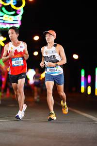 BIB: 41517, 40024
                            <button type="button" onclick="openModal(19698104)" class="btn btn-primary btn-sm float-right btn-popup" data-toggle="modal" data-target=".modal-high-quality">
                        <i class="fas fa-shopping-cart"></i> Add to Cart
                    </button>
                                            <button type="button" onclick="isThisMe(19698104, true)" class="btn btn-success btn-sm float-right btn-popup btn-isme hidden" data-toggle="tooltip" data-placement="bottom" title="นี่คือรูปของคุณใช่ไหม คลิกที่นี่เพื่อเอาเข้าอัลบั้ม">
                        <i class="fas fa-plus"></i> Add to album
                    </button>
                    <button type="button" onclick="isThisMe(19698104, false)" class="btn btn-warning btn-sm float-right btn-popup btn-isnotme hidden">
                        <i class="fas fa-ban"></i> Remove from album
                    </button>