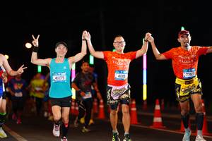 BIB: 40275, 000, 41315, 77427
                            <button type="button" onclick="openModal(19909639)" class="btn btn-primary btn-sm float-right btn-popup" data-toggle="modal" data-target=".modal-high-quality">
                        <i class="fas fa-shopping-cart"></i> Add to Cart
                    </button>
                                            <button type="button" onclick="isThisMe(19909639, true)" class="btn btn-success btn-sm float-right btn-popup btn-isme hidden" data-toggle="tooltip" data-placement="bottom" title="นี่คือรูปของคุณใช่ไหม คลิกที่นี่เพื่อเอาเข้าอัลบั้ม">
                        <i class="fas fa-plus"></i> Add to album
                    </button>
                    <button type="button" onclick="isThisMe(19909639, false)" class="btn btn-warning btn-sm float-right btn-popup btn-isnotme hidden">
                        <i class="fas fa-ban"></i> Remove from album
                    </button>