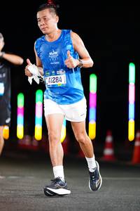 BIB: 021, 41284
                            <button type="button" onclick="openModal(19860610)" class="btn btn-primary btn-sm float-right btn-popup" data-toggle="modal" data-target=".modal-high-quality">
                        <i class="fas fa-shopping-cart"></i> Add to Cart
                    </button>
                                            <button type="button" onclick="isThisMe(19860610, true)" class="btn btn-success btn-sm float-right btn-popup btn-isme hidden" data-toggle="tooltip" data-placement="bottom" title="นี่คือรูปของคุณใช่ไหม คลิกที่นี่เพื่อเอาเข้าอัลบั้ม">
                        <i class="fas fa-plus"></i> Add to album
                    </button>
                    <button type="button" onclick="isThisMe(19860610, false)" class="btn btn-warning btn-sm float-right btn-popup btn-isnotme hidden">
                        <i class="fas fa-ban"></i> Remove from album
                    </button>