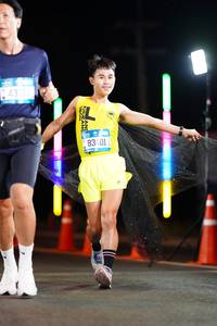 BIB: 1068
                            <button type="button" onclick="openModal(19890033)" class="btn btn-primary btn-sm float-right btn-popup" data-toggle="modal" data-target=".modal-high-quality">
                        <i class="fas fa-shopping-cart"></i> Add to Cart
                    </button>
                                            <button type="button" onclick="isThisMe(19890033, true)" class="btn btn-success btn-sm float-right btn-popup btn-isme hidden" data-toggle="tooltip" data-placement="bottom" title="นี่คือรูปของคุณใช่ไหม คลิกที่นี่เพื่อเอาเข้าอัลบั้ม">
                        <i class="fas fa-plus"></i> Add to album
                    </button>
                    <button type="button" onclick="isThisMe(19890033, false)" class="btn btn-warning btn-sm float-right btn-popup btn-isnotme hidden">
                        <i class="fas fa-ban"></i> Remove from album
                    </button>