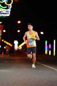 BIB: 1000, 42532
                            <button type="button" onclick="openModal(19678988)" class="btn btn-primary btn-sm float-right btn-popup" data-toggle="modal" data-target=".modal-high-quality">
                        <i class="fas fa-shopping-cart"></i> Add to Cart
                    </button>
                                            <button type="button" onclick="isThisMe(19678988, true)" class="btn btn-success btn-sm float-right btn-popup btn-isme hidden" data-toggle="tooltip" data-placement="bottom" title="นี่คือรูปของคุณใช่ไหม คลิกที่นี่เพื่อเอาเข้าอัลบั้ม">
                        <i class="fas fa-plus"></i> Add to album
                    </button>
                    <button type="button" onclick="isThisMe(19678988, false)" class="btn btn-warning btn-sm float-right btn-popup btn-isnotme hidden">
                        <i class="fas fa-ban"></i> Remove from album
                    </button>