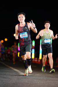 BIB: 40562
                            <button type="button" onclick="openModal(19816946)" class="btn btn-primary btn-sm float-right btn-popup" data-toggle="modal" data-target=".modal-high-quality">
                        <i class="fas fa-shopping-cart"></i> Add to Cart
                    </button>
                                            <button type="button" onclick="isThisMe(19816946, true)" class="btn btn-success btn-sm float-right btn-popup btn-isme hidden" data-toggle="tooltip" data-placement="bottom" title="นี่คือรูปของคุณใช่ไหม คลิกที่นี่เพื่อเอาเข้าอัลบั้ม">
                        <i class="fas fa-plus"></i> Add to album
                    </button>
                    <button type="button" onclick="isThisMe(19816946, false)" class="btn btn-warning btn-sm float-right btn-popup btn-isnotme hidden">
                        <i class="fas fa-ban"></i> Remove from album
                    </button>