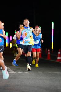 BIB: 42455, 4284
                            <button type="button" onclick="openModal(19773814)" class="btn btn-primary btn-sm float-right btn-popup" data-toggle="modal" data-target=".modal-high-quality">
                        <i class="fas fa-shopping-cart"></i> Add to Cart
                    </button>
                                            <button type="button" onclick="isThisMe(19773814, true)" class="btn btn-success btn-sm float-right btn-popup btn-isme hidden" data-toggle="tooltip" data-placement="bottom" title="นี่คือรูปของคุณใช่ไหม คลิกที่นี่เพื่อเอาเข้าอัลบั้ม">
                        <i class="fas fa-plus"></i> Add to album
                    </button>
                    <button type="button" onclick="isThisMe(19773814, false)" class="btn btn-warning btn-sm float-right btn-popup btn-isnotme hidden">
                        <i class="fas fa-ban"></i> Remove from album
                    </button>