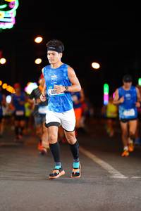 BIB: 406
                            <button type="button" onclick="openModal(19759085)" class="btn btn-primary btn-sm float-right btn-popup" data-toggle="modal" data-target=".modal-high-quality">
                        <i class="fas fa-shopping-cart"></i> Add to Cart
                    </button>
                                            <button type="button" onclick="isThisMe(19759085, true)" class="btn btn-success btn-sm float-right btn-popup btn-isme hidden" data-toggle="tooltip" data-placement="bottom" title="นี่คือรูปของคุณใช่ไหม คลิกที่นี่เพื่อเอาเข้าอัลบั้ม">
                        <i class="fas fa-plus"></i> Add to album
                    </button>
                    <button type="button" onclick="isThisMe(19759085, false)" class="btn btn-warning btn-sm float-right btn-popup btn-isnotme hidden">
                        <i class="fas fa-ban"></i> Remove from album
                    </button>