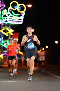 BIB: 40657
                            <button type="button" onclick="openModal(19701096)" class="btn btn-primary btn-sm float-right btn-popup" data-toggle="modal" data-target=".modal-high-quality">
                        <i class="fas fa-shopping-cart"></i> Add to Cart
                    </button>
                                            <button type="button" onclick="isThisMe(19701096, true)" class="btn btn-success btn-sm float-right btn-popup btn-isme hidden" data-toggle="tooltip" data-placement="bottom" title="นี่คือรูปของคุณใช่ไหม คลิกที่นี่เพื่อเอาเข้าอัลบั้ม">
                        <i class="fas fa-plus"></i> Add to album
                    </button>
                    <button type="button" onclick="isThisMe(19701096, false)" class="btn btn-warning btn-sm float-right btn-popup btn-isnotme hidden">
                        <i class="fas fa-ban"></i> Remove from album
                    </button>