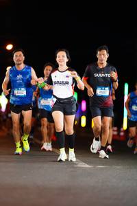 BIB: 43112, 44087
                            <button type="button" onclick="openModal(19806873)" class="btn btn-primary btn-sm float-right btn-popup" data-toggle="modal" data-target=".modal-high-quality">
                        <i class="fas fa-shopping-cart"></i> Add to Cart
                    </button>
                                            <button type="button" onclick="isThisMe(19806873, true)" class="btn btn-success btn-sm float-right btn-popup btn-isme hidden" data-toggle="tooltip" data-placement="bottom" title="นี่คือรูปของคุณใช่ไหม คลิกที่นี่เพื่อเอาเข้าอัลบั้ม">
                        <i class="fas fa-plus"></i> Add to album
                    </button>
                    <button type="button" onclick="isThisMe(19806873, false)" class="btn btn-warning btn-sm float-right btn-popup btn-isnotme hidden">
                        <i class="fas fa-ban"></i> Remove from album
                    </button>