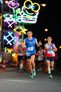 BIB: 42929, 40020
                            <button type="button" onclick="openModal(19721729)" class="btn btn-primary btn-sm float-right btn-popup" data-toggle="modal" data-target=".modal-high-quality">
                        <i class="fas fa-shopping-cart"></i> Add to Cart
                    </button>
                                            <button type="button" onclick="isThisMe(19721729, true)" class="btn btn-success btn-sm float-right btn-popup btn-isme hidden" data-toggle="tooltip" data-placement="bottom" title="นี่คือรูปของคุณใช่ไหม คลิกที่นี่เพื่อเอาเข้าอัลบั้ม">
                        <i class="fas fa-plus"></i> Add to album
                    </button>
                    <button type="button" onclick="isThisMe(19721729, false)" class="btn btn-warning btn-sm float-right btn-popup btn-isnotme hidden">
                        <i class="fas fa-ban"></i> Remove from album
                    </button>