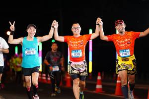 BIB: 40275, 41315, 77427
                            <button type="button" onclick="openModal(19914131)" class="btn btn-primary btn-sm float-right btn-popup" data-toggle="modal" data-target=".modal-high-quality">
                        <i class="fas fa-shopping-cart"></i> Add to Cart
                    </button>
                                            <button type="button" onclick="isThisMe(19914131, true)" class="btn btn-success btn-sm float-right btn-popup btn-isme hidden" data-toggle="tooltip" data-placement="bottom" title="นี่คือรูปของคุณใช่ไหม คลิกที่นี่เพื่อเอาเข้าอัลบั้ม">
                        <i class="fas fa-plus"></i> Add to album
                    </button>
                    <button type="button" onclick="isThisMe(19914131, false)" class="btn btn-warning btn-sm float-right btn-popup btn-isnotme hidden">
                        <i class="fas fa-ban"></i> Remove from album
                    </button>