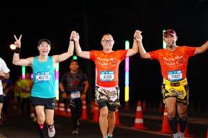 BIB: 40275, 41315, 77427
                            <button type="button" onclick="openModal(19912183)" class="btn btn-primary btn-sm float-right btn-popup" data-toggle="modal" data-target=".modal-high-quality">
                        <i class="fas fa-shopping-cart"></i> Add to Cart
                    </button>
                                            <button type="button" onclick="isThisMe(19912183, true)" class="btn btn-success btn-sm float-right btn-popup btn-isme hidden" data-toggle="tooltip" data-placement="bottom" title="นี่คือรูปของคุณใช่ไหม คลิกที่นี่เพื่อเอาเข้าอัลบั้ม">
                        <i class="fas fa-plus"></i> Add to album
                    </button>
                    <button type="button" onclick="isThisMe(19912183, false)" class="btn btn-warning btn-sm float-right btn-popup btn-isnotme hidden">
                        <i class="fas fa-ban"></i> Remove from album
                    </button>