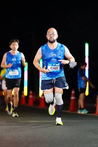 BIB: 1000, 43815
                            <button type="button" onclick="openModal(19994685)" class="btn btn-primary btn-sm float-right btn-popup" data-toggle="modal" data-target=".modal-high-quality">
                        <i class="fas fa-shopping-cart"></i> Add to Cart
                    </button>
                                            <button type="button" onclick="isThisMe(19994685, true)" class="btn btn-success btn-sm float-right btn-popup btn-isme hidden" data-toggle="tooltip" data-placement="bottom" title="นี่คือรูปของคุณใช่ไหม คลิกที่นี่เพื่อเอาเข้าอัลบั้ม">
                        <i class="fas fa-plus"></i> Add to album
                    </button>
                    <button type="button" onclick="isThisMe(19994685, false)" class="btn btn-warning btn-sm float-right btn-popup btn-isnotme hidden">
                        <i class="fas fa-ban"></i> Remove from album
                    </button>