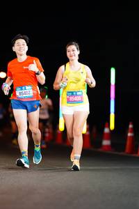 BIB: 85402, 85406
                            <button type="button" onclick="openModal(19999565)" class="btn btn-primary btn-sm float-right btn-popup" data-toggle="modal" data-target=".modal-high-quality">
                        <i class="fas fa-shopping-cart"></i> Add to Cart
                    </button>
                                            <button type="button" onclick="isThisMe(19999565, true)" class="btn btn-success btn-sm float-right btn-popup btn-isme hidden" data-toggle="tooltip" data-placement="bottom" title="นี่คือรูปของคุณใช่ไหม คลิกที่นี่เพื่อเอาเข้าอัลบั้ม">
                        <i class="fas fa-plus"></i> Add to album
                    </button>
                    <button type="button" onclick="isThisMe(19999565, false)" class="btn btn-warning btn-sm float-right btn-popup btn-isnotme hidden">
                        <i class="fas fa-ban"></i> Remove from album
                    </button>