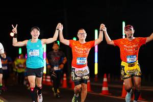 BIB: 40275, 41315, 77427
                            <button type="button" onclick="openModal(19911544)" class="btn btn-primary btn-sm float-right btn-popup" data-toggle="modal" data-target=".modal-high-quality">
                        <i class="fas fa-shopping-cart"></i> Add to Cart
                    </button>
                                            <button type="button" onclick="isThisMe(19911544, true)" class="btn btn-success btn-sm float-right btn-popup btn-isme hidden" data-toggle="tooltip" data-placement="bottom" title="นี่คือรูปของคุณใช่ไหม คลิกที่นี่เพื่อเอาเข้าอัลบั้ม">
                        <i class="fas fa-plus"></i> Add to album
                    </button>
                    <button type="button" onclick="isThisMe(19911544, false)" class="btn btn-warning btn-sm float-right btn-popup btn-isnotme hidden">
                        <i class="fas fa-ban"></i> Remove from album
                    </button>