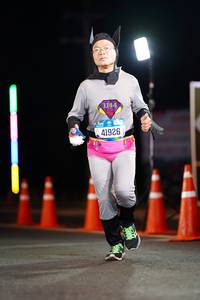 BIB: 1144, 41926
                            <button type="button" onclick="openModal(19985063)" class="btn btn-primary btn-sm float-right btn-popup" data-toggle="modal" data-target=".modal-high-quality">
                        <i class="fas fa-shopping-cart"></i> Add to Cart
                    </button>
                                            <button type="button" onclick="isThisMe(19985063, true)" class="btn btn-success btn-sm float-right btn-popup btn-isme hidden" data-toggle="tooltip" data-placement="bottom" title="นี่คือรูปของคุณใช่ไหม คลิกที่นี่เพื่อเอาเข้าอัลบั้ม">
                        <i class="fas fa-plus"></i> Add to album
                    </button>
                    <button type="button" onclick="isThisMe(19985063, false)" class="btn btn-warning btn-sm float-right btn-popup btn-isnotme hidden">
                        <i class="fas fa-ban"></i> Remove from album
                    </button>