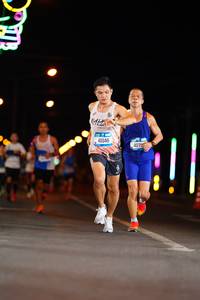 BIB: 41046, 407
                            <button type="button" onclick="openModal(19727905)" class="btn btn-primary btn-sm float-right btn-popup" data-toggle="modal" data-target=".modal-high-quality">
                        <i class="fas fa-shopping-cart"></i> Add to Cart
                    </button>
                                            <button type="button" onclick="isThisMe(19727905, true)" class="btn btn-success btn-sm float-right btn-popup btn-isme hidden" data-toggle="tooltip" data-placement="bottom" title="นี่คือรูปของคุณใช่ไหม คลิกที่นี่เพื่อเอาเข้าอัลบั้ม">
                        <i class="fas fa-plus"></i> Add to album
                    </button>
                    <button type="button" onclick="isThisMe(19727905, false)" class="btn btn-warning btn-sm float-right btn-popup btn-isnotme hidden">
                        <i class="fas fa-ban"></i> Remove from album
                    </button>