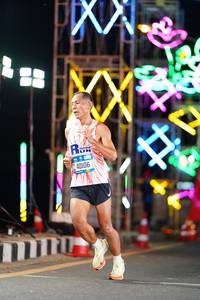 BIB: 40106
                            <button type="button" onclick="openModal(19691778)" class="btn btn-primary btn-sm float-right btn-popup" data-toggle="modal" data-target=".modal-high-quality">
                        <i class="fas fa-shopping-cart"></i> Add to Cart
                    </button>
                                            <button type="button" onclick="isThisMe(19691778, true)" class="btn btn-success btn-sm float-right btn-popup btn-isme hidden" data-toggle="tooltip" data-placement="bottom" title="นี่คือรูปของคุณใช่ไหม คลิกที่นี่เพื่อเอาเข้าอัลบั้ม">
                        <i class="fas fa-plus"></i> Add to album
                    </button>
                    <button type="button" onclick="isThisMe(19691778, false)" class="btn btn-warning btn-sm float-right btn-popup btn-isnotme hidden">
                        <i class="fas fa-ban"></i> Remove from album
                    </button>