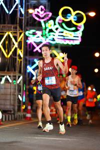 BIB: 8142, 41194
                            <button type="button" onclick="openModal(19712585)" class="btn btn-primary btn-sm float-right btn-popup" data-toggle="modal" data-target=".modal-high-quality">
                        <i class="fas fa-shopping-cart"></i> Add to Cart
                    </button>
                                            <button type="button" onclick="isThisMe(19712585, true)" class="btn btn-success btn-sm float-right btn-popup btn-isme hidden" data-toggle="tooltip" data-placement="bottom" title="นี่คือรูปของคุณใช่ไหม คลิกที่นี่เพื่อเอาเข้าอัลบั้ม">
                        <i class="fas fa-plus"></i> Add to album
                    </button>
                    <button type="button" onclick="isThisMe(19712585, false)" class="btn btn-warning btn-sm float-right btn-popup btn-isnotme hidden">
                        <i class="fas fa-ban"></i> Remove from album
                    </button>