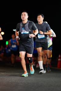 BIB: 4000, 43287
                            <button type="button" onclick="openModal(19740911)" class="btn btn-primary btn-sm float-right btn-popup" data-toggle="modal" data-target=".modal-high-quality">
                        <i class="fas fa-shopping-cart"></i> Add to Cart
                    </button>
                                            <button type="button" onclick="isThisMe(19740911, true)" class="btn btn-success btn-sm float-right btn-popup btn-isme hidden" data-toggle="tooltip" data-placement="bottom" title="นี่คือรูปของคุณใช่ไหม คลิกที่นี่เพื่อเอาเข้าอัลบั้ม">
                        <i class="fas fa-plus"></i> Add to album
                    </button>
                    <button type="button" onclick="isThisMe(19740911, false)" class="btn btn-warning btn-sm float-right btn-popup btn-isnotme hidden">
                        <i class="fas fa-ban"></i> Remove from album
                    </button>