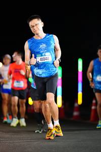 BIB: 41048, 201
                            <button type="button" onclick="openModal(19728311)" class="btn btn-primary btn-sm float-right btn-popup" data-toggle="modal" data-target=".modal-high-quality">
                        <i class="fas fa-shopping-cart"></i> Add to Cart
                    </button>
                                            <button type="button" onclick="isThisMe(19728311, true)" class="btn btn-success btn-sm float-right btn-popup btn-isme hidden" data-toggle="tooltip" data-placement="bottom" title="นี่คือรูปของคุณใช่ไหม คลิกที่นี่เพื่อเอาเข้าอัลบั้ม">
                        <i class="fas fa-plus"></i> Add to album
                    </button>
                    <button type="button" onclick="isThisMe(19728311, false)" class="btn btn-warning btn-sm float-right btn-popup btn-isnotme hidden">
                        <i class="fas fa-ban"></i> Remove from album
                    </button>