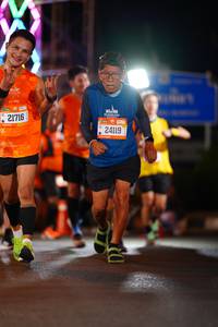 BIB: 401, 21716, 24119
                            <button type="button" onclick="openModal(20159562)" class="btn btn-primary btn-sm float-right btn-popup" data-toggle="modal" data-target=".modal-high-quality">
                        <i class="fas fa-shopping-cart"></i> Add to Cart
                    </button>
                                            <button type="button" onclick="isThisMe(20159562, true)" class="btn btn-success btn-sm float-right btn-popup btn-isme hidden" data-toggle="tooltip" data-placement="bottom" title="นี่คือรูปของคุณใช่ไหม คลิกที่นี่เพื่อเอาเข้าอัลบั้ม">
                        <i class="fas fa-plus"></i> Add to album
                    </button>
                    <button type="button" onclick="isThisMe(20159562, false)" class="btn btn-warning btn-sm float-right btn-popup btn-isnotme hidden">
                        <i class="fas fa-ban"></i> Remove from album
                    </button>