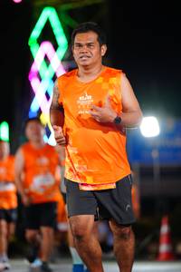 BIB: 202
                            <button type="button" onclick="openModal(20602549)" class="btn btn-primary btn-sm float-right btn-popup" data-toggle="modal" data-target=".modal-high-quality">
                        <i class="fas fa-shopping-cart"></i> Add to Cart
                    </button>
                                            <button type="button" onclick="isThisMe(20602549, true)" class="btn btn-success btn-sm float-right btn-popup btn-isme hidden" data-toggle="tooltip" data-placement="bottom" title="นี่คือรูปของคุณใช่ไหม คลิกที่นี่เพื่อเอาเข้าอัลบั้ม">
                        <i class="fas fa-plus"></i> Add to album
                    </button>
                    <button type="button" onclick="isThisMe(20602549, false)" class="btn btn-warning btn-sm float-right btn-popup btn-isnotme hidden">
                        <i class="fas fa-ban"></i> Remove from album
                    </button>