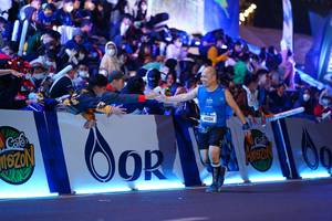 BIB: 44194
                            <button type="button" onclick="openModal(20674124)" class="btn btn-primary btn-sm float-right btn-popup" data-toggle="modal" data-target=".modal-high-quality">
                        <i class="fas fa-shopping-cart"></i> Add to Cart
                    </button>
                                            <button type="button" onclick="isThisMe(20674124, true)" class="btn btn-success btn-sm float-right btn-popup btn-isme hidden" data-toggle="tooltip" data-placement="bottom" title="นี่คือรูปของคุณใช่ไหม คลิกที่นี่เพื่อเอาเข้าอัลบั้ม">
                        <i class="fas fa-plus"></i> Add to album
                    </button>
                    <button type="button" onclick="isThisMe(20674124, false)" class="btn btn-warning btn-sm float-right btn-popup btn-isnotme hidden">
                        <i class="fas fa-ban"></i> Remove from album
                    </button>