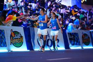 BIB: 4613, 45398, 1870
                            <button type="button" onclick="openModal(20672354)" class="btn btn-primary btn-sm float-right btn-popup" data-toggle="modal" data-target=".modal-high-quality">
                        <i class="fas fa-shopping-cart"></i> Add to Cart
                    </button>
                                            <button type="button" onclick="isThisMe(20672354, true)" class="btn btn-success btn-sm float-right btn-popup btn-isme hidden" data-toggle="tooltip" data-placement="bottom" title="นี่คือรูปของคุณใช่ไหม คลิกที่นี่เพื่อเอาเข้าอัลบั้ม">
                        <i class="fas fa-plus"></i> Add to album
                    </button>
                    <button type="button" onclick="isThisMe(20672354, false)" class="btn btn-warning btn-sm float-right btn-popup btn-isnotme hidden">
                        <i class="fas fa-ban"></i> Remove from album
                    </button>